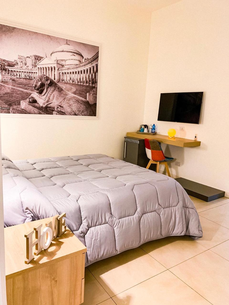 Napoli Squares Suites Eksteriør billede